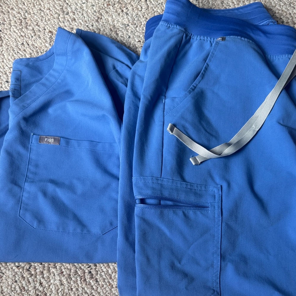 Figs seal Blue Medical Scrub Set